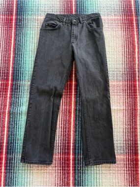 Women’s Black Straight-Leg Jeans